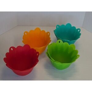 Silicone Egg Poacher Cups Flat Bottom Flower Shape Set of 8 Assorted Colors